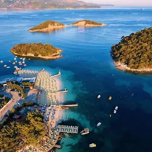 https://villa-hamza-ksamil.albaniahotels.org