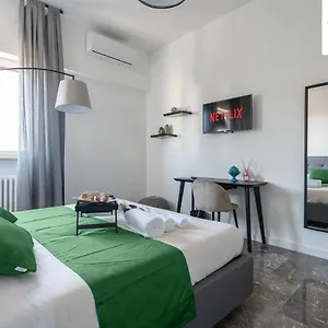 Appartement Annamaria - Station Charming, Bari